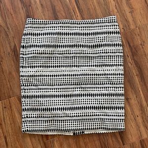 Loft pencil skirt, great condition!